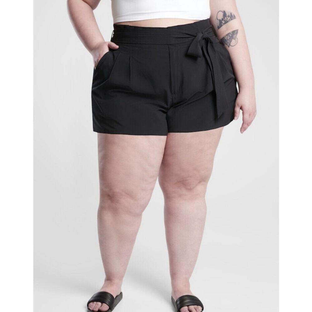Athleta Skyline Short II Sz 22 Black NWT